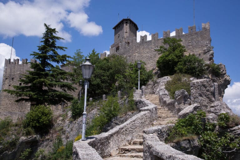 San Marino castle trail
