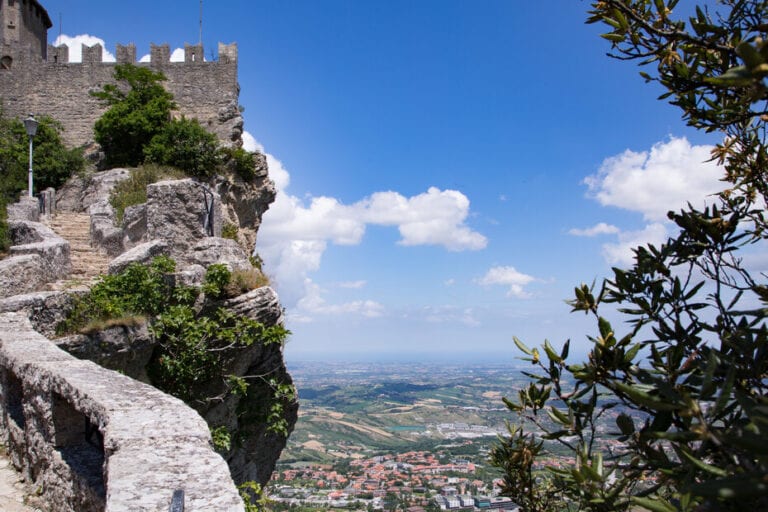 San Marino trail above valley