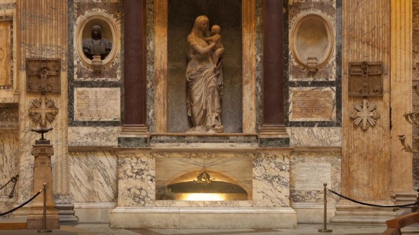 Pantheon- tomb of Raphael