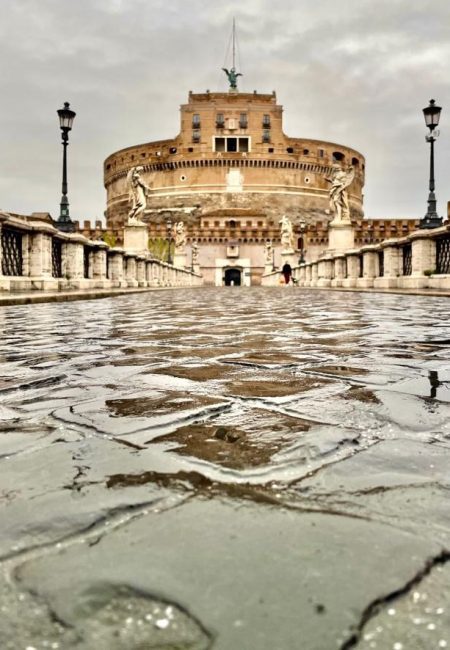 Sampietrini in Rome - cobblestones - castel sant'angelo