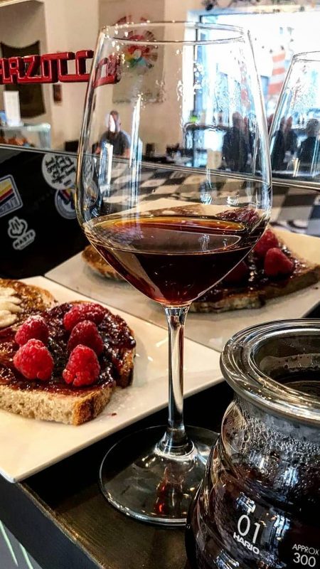 filtro e pane frutti rossi Faro - Caffe Specialty - coffee and wine